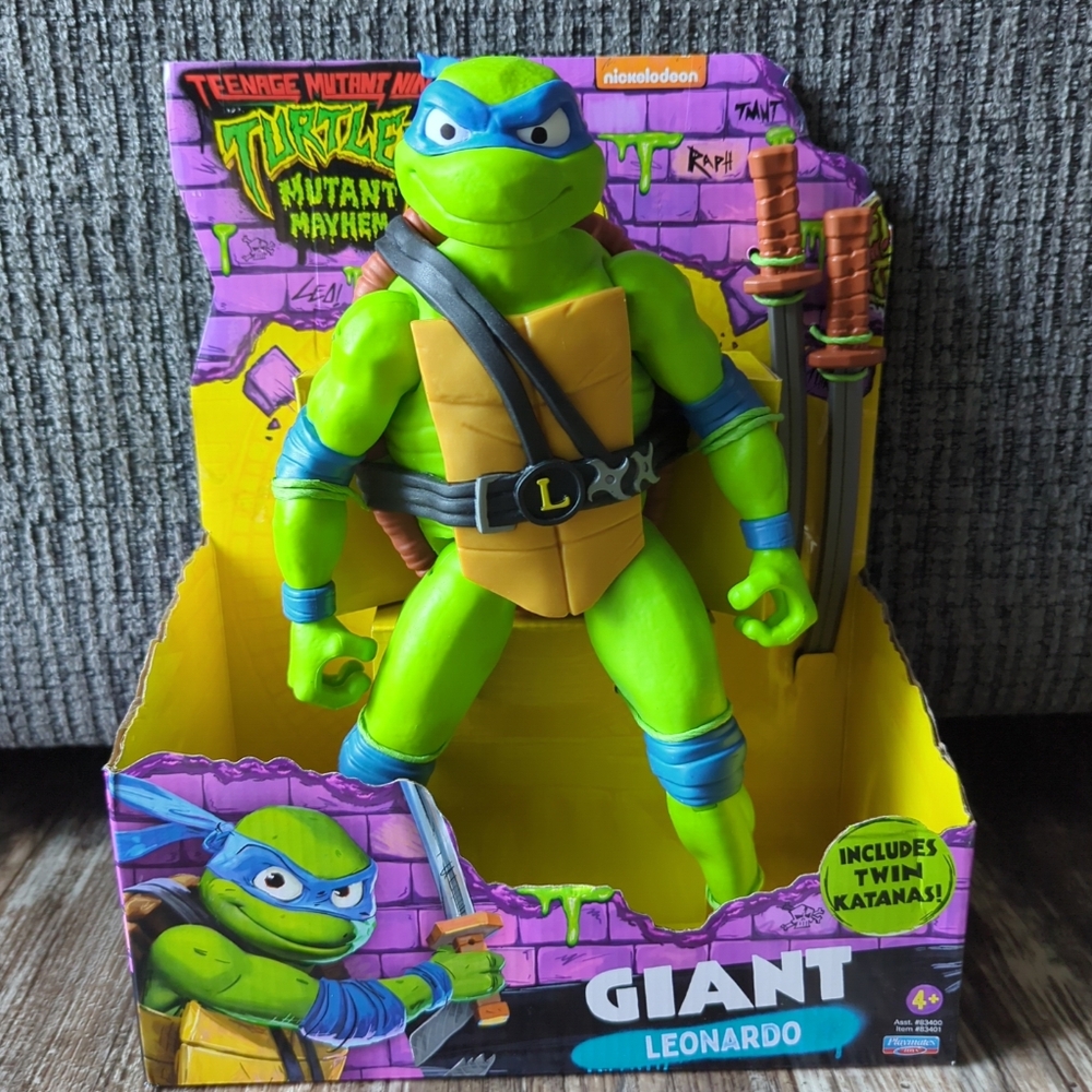New Teenage Mutant Ninja Turtles: Mutant Mayhem 12” Giant Leonardo Toy Figure